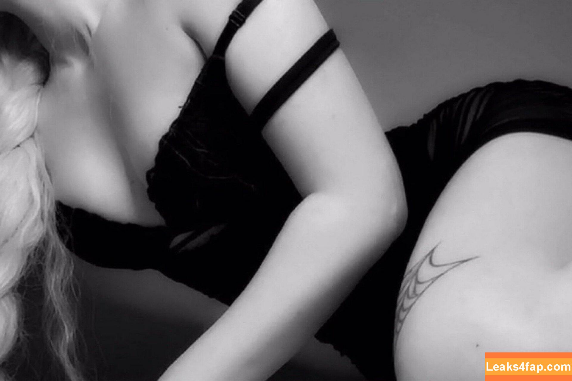 kaceyrae / kacey.rae leaked photo photo #0051