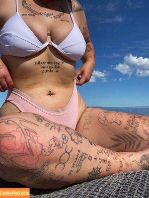 Kaela Wilton photo #0012
