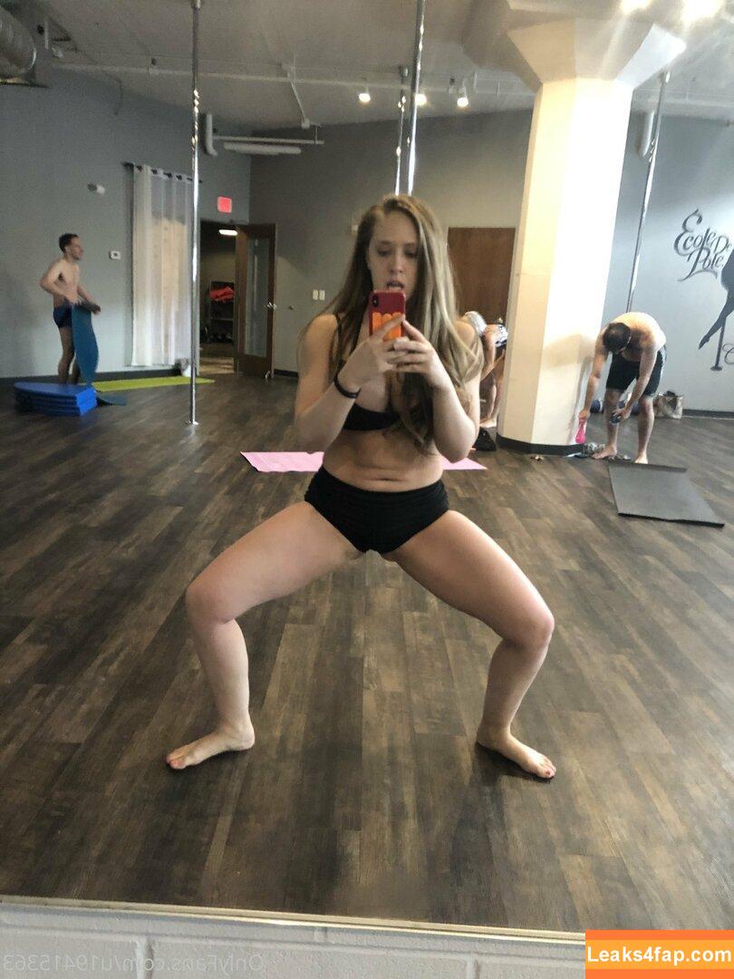 kagneylinn / flyingspreadies76 leaked photo photo #0018