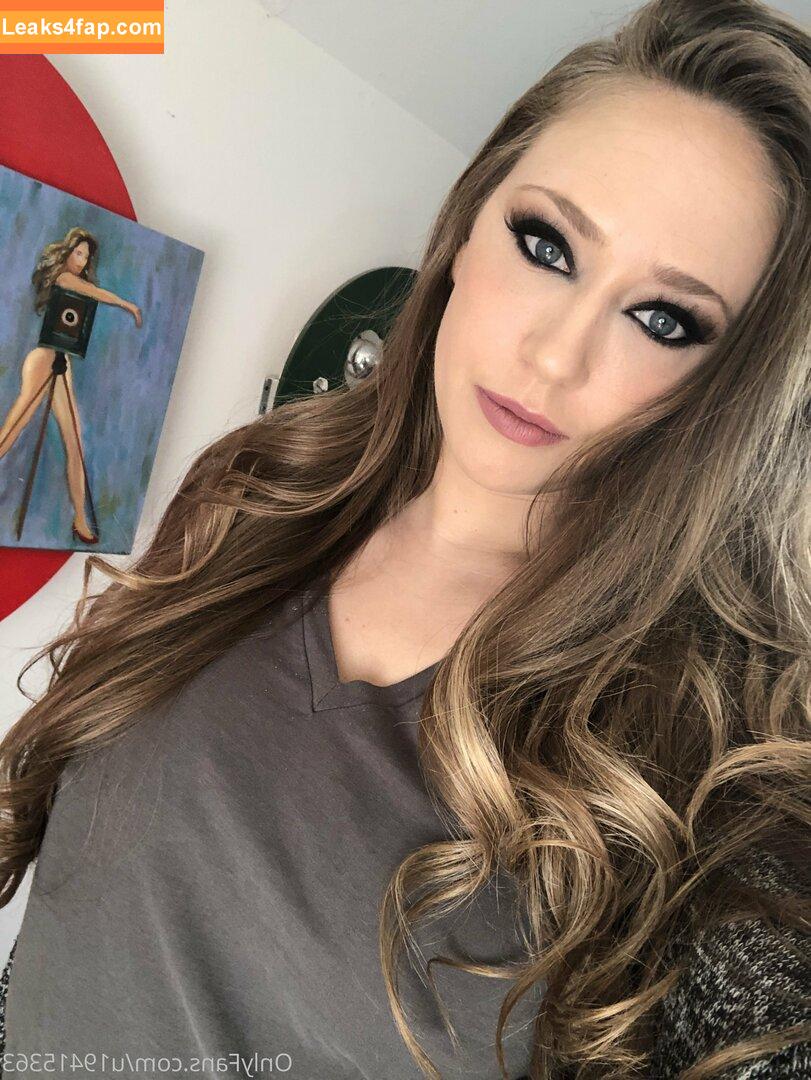 kagneylinn / flyingspreadies76 leaked photo photo #0026
