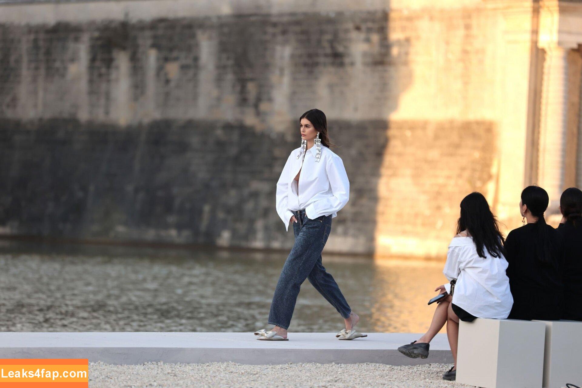 Kaia Gerber / https: / kaiagerber leaked photo photo #0142