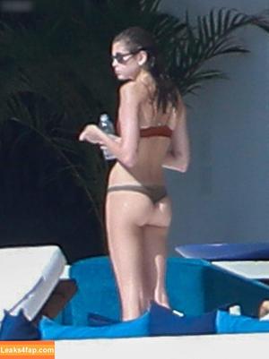 Kaia Gerber photo #0380