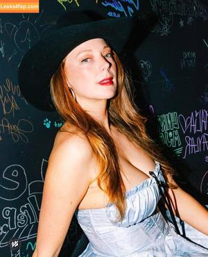 Kaitlin Butts photo #0004