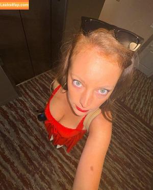 Kaitlin Butts photo #0009