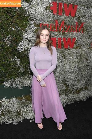 Kaitlyn Dever photo #0377