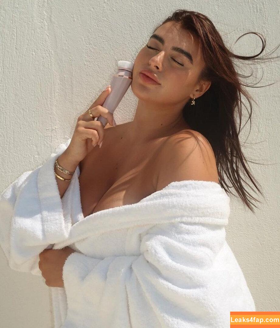 Kalani Hilliker / kalanihilliker leaked photo photo #0209