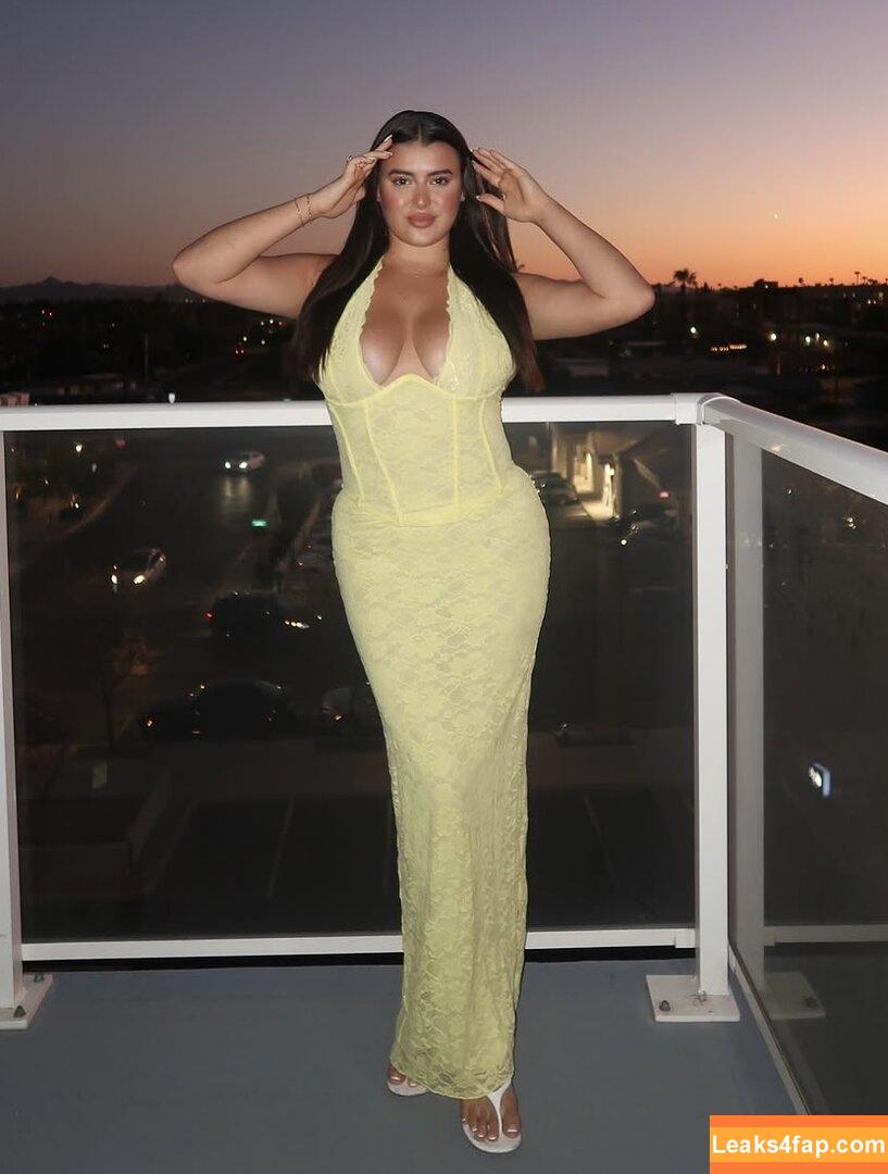 Kalani Hilliker / kalanihilliker слитое фото фото #0605