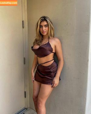 Kalani Hilliker photo #0014