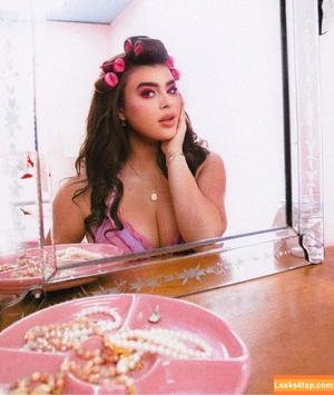 Kalani Hilliker photo #0074