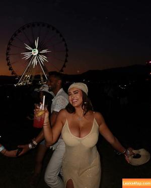 Kalani Hilliker photo #0106