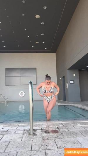 Kalani Hilliker photo #0144