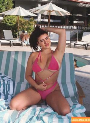 Kalani Hilliker photo #0146