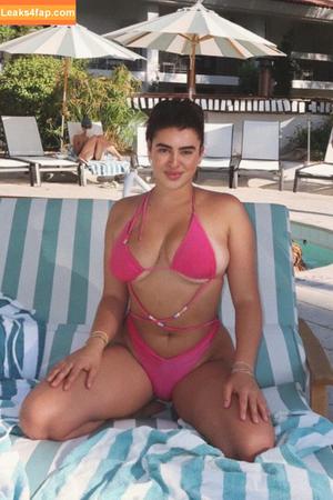 Kalani Hilliker photo #0147