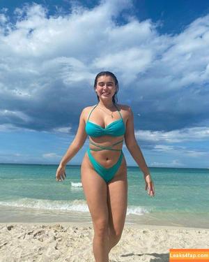 Kalani Hilliker photo #0202