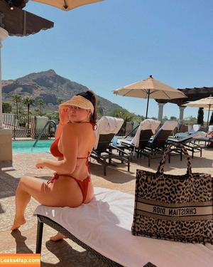 Kalani Hilliker photo #0278