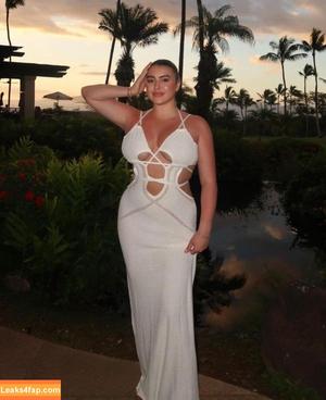 Kalani Hilliker photo #0379