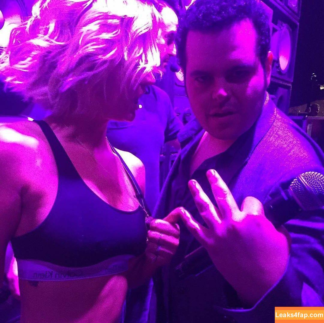 Kaley Cuoco / kaleycuoco leaked photo photo #0241