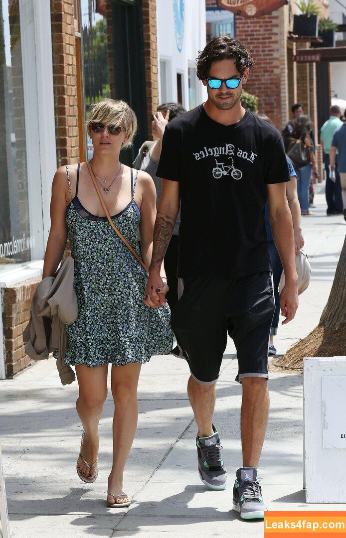 Kaley Cuoco / kaleycuoco leaked photo photo #0283