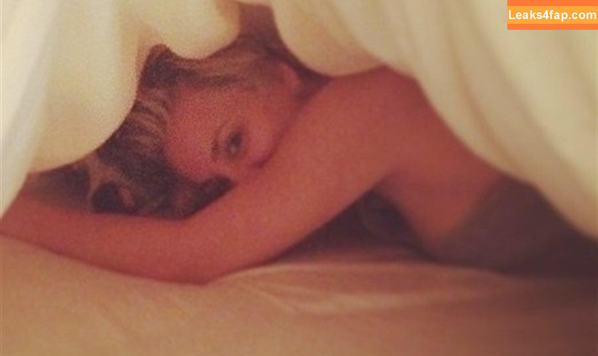 Kaley Cuoco / kaleycuoco leaked photo photo #0402