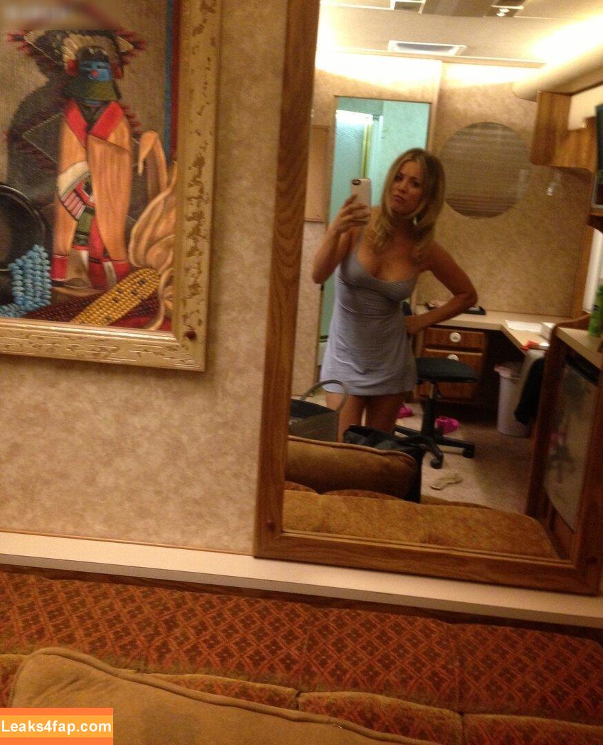 Kaley Cuoco / sarahtoninx9_ leaked photo photo #0605