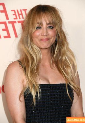 Kaley Cuoco photo #0076