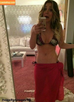 Kaley Cuoco photo #0102