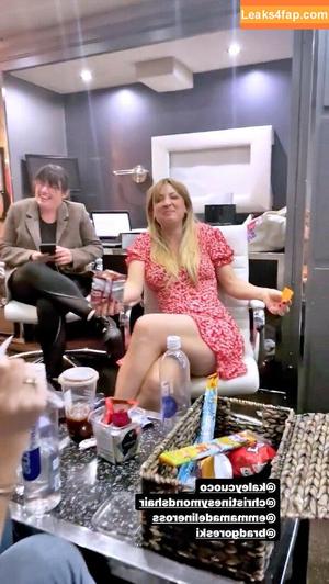 Kaley Cuoco photo #0121