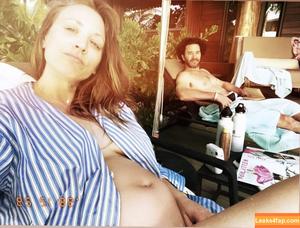 Kaley Cuoco photo #0216