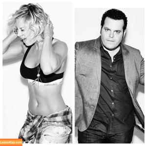 Kaley Cuoco photo #0239