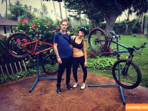 Kaley Cuoco photo #0249