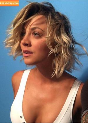 Kaley Cuoco photo #0327