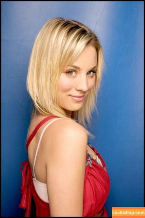 Kaley Cuoco photo #0533