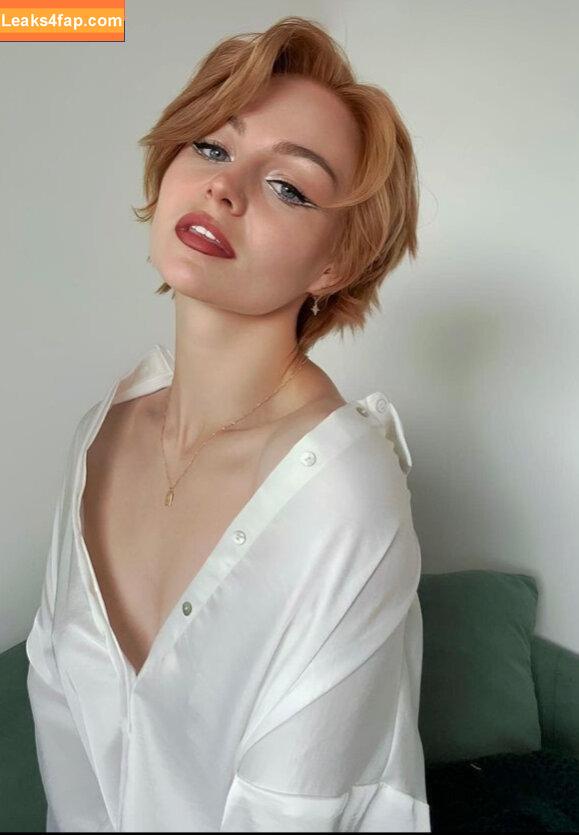 KallMeKris / kriscollins leaked photo photo #0184
