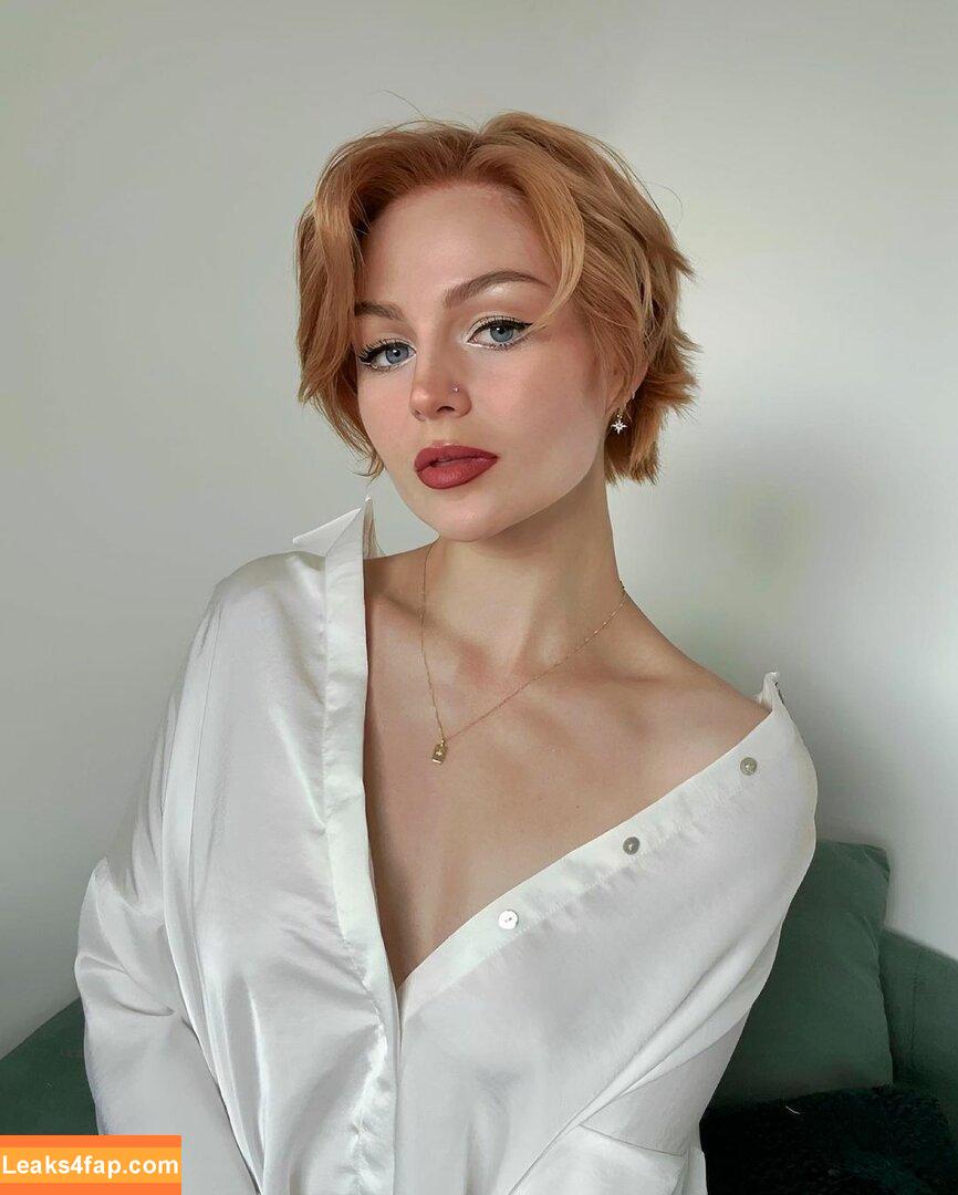 KallMeKris / kriscollins leaked photo photo #0187