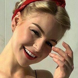 KallMeKris фото #0009