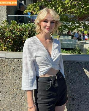 KallMeKris фото #0018