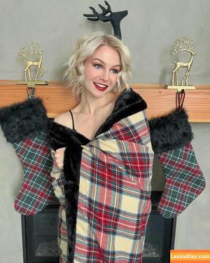 KallMeKris фото #0087