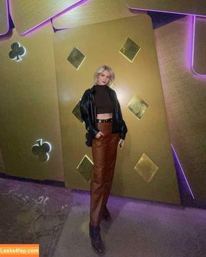 KallMeKris фото #0098