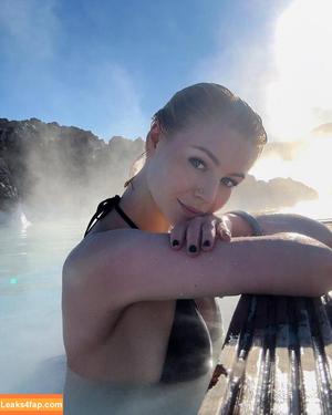 KallMeKris фото #0757