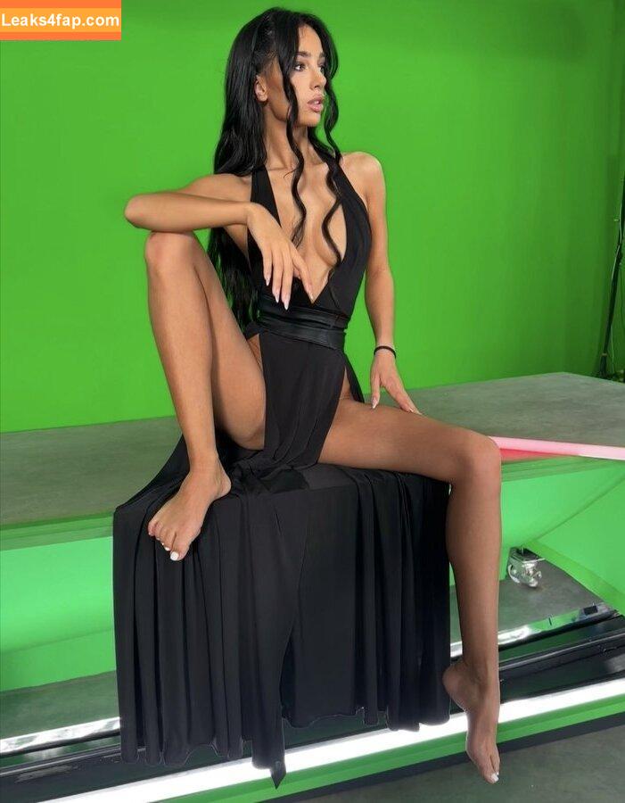 Kama Oxi / c_a_m_i_l_l_a____ / https: leaked photo photo #0707