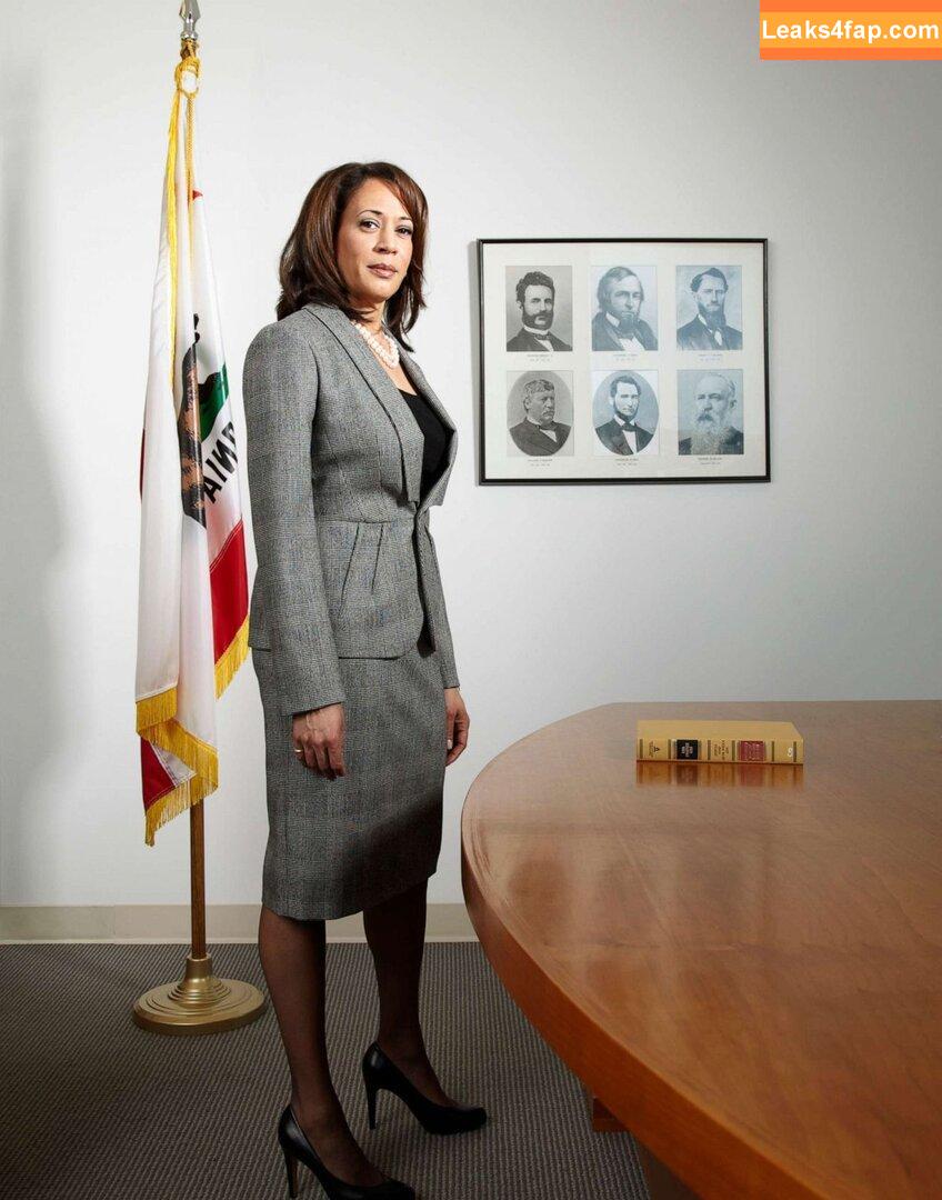 Kamala Harris /  слитое фото фото #0012