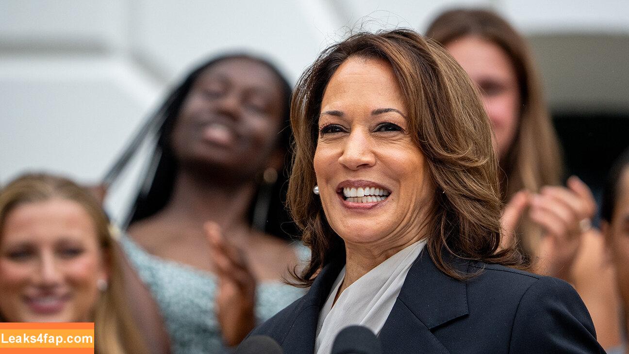 Kamala Harris /  слитое фото фото #0015