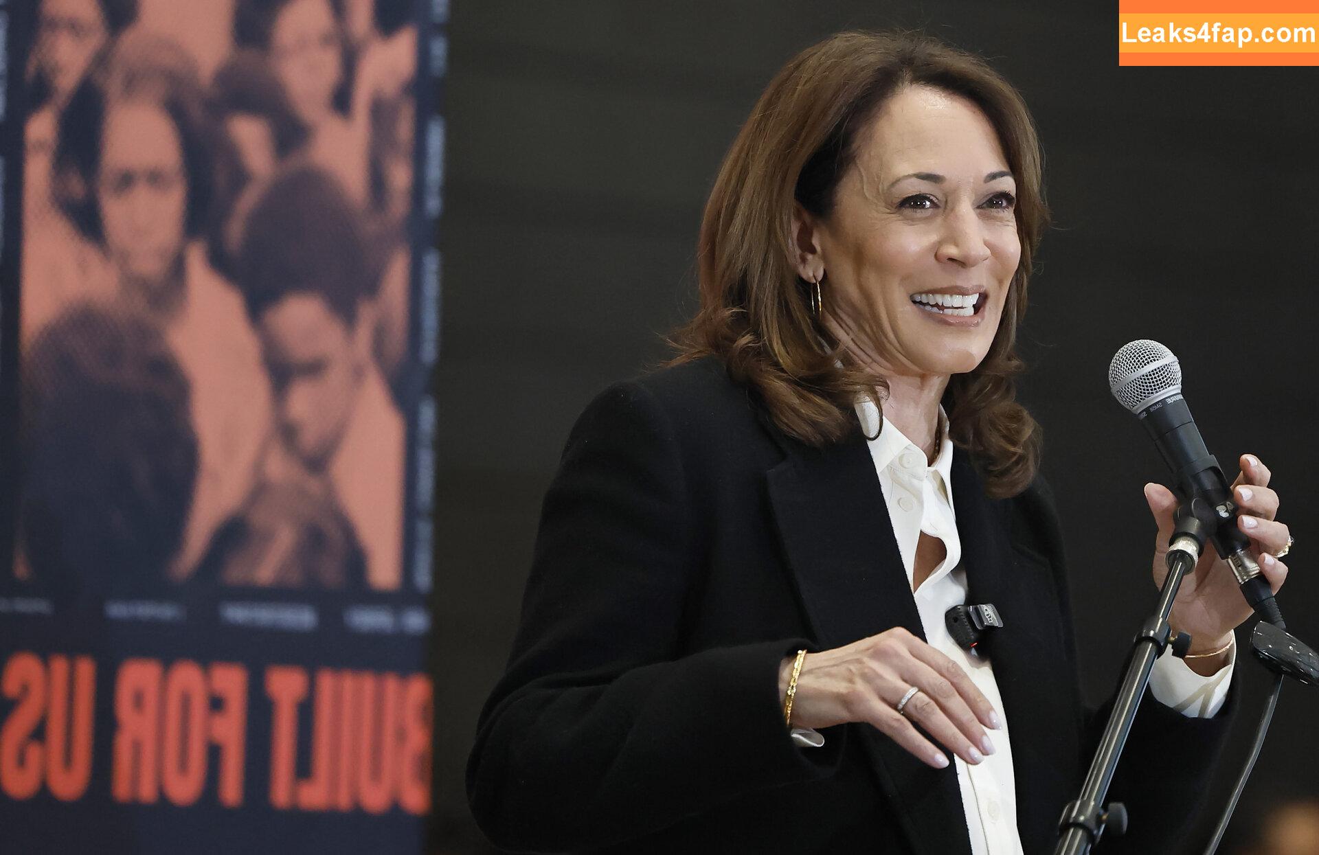 Kamala Harris /  слитое фото фото #0018