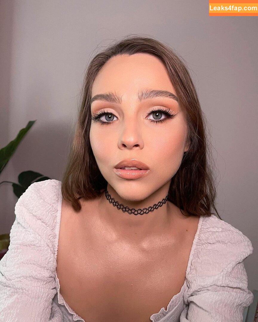 Kamochi ASMR / azvsa_ / kahleesiasmr / kamochiasmr leaked photo photo #0018