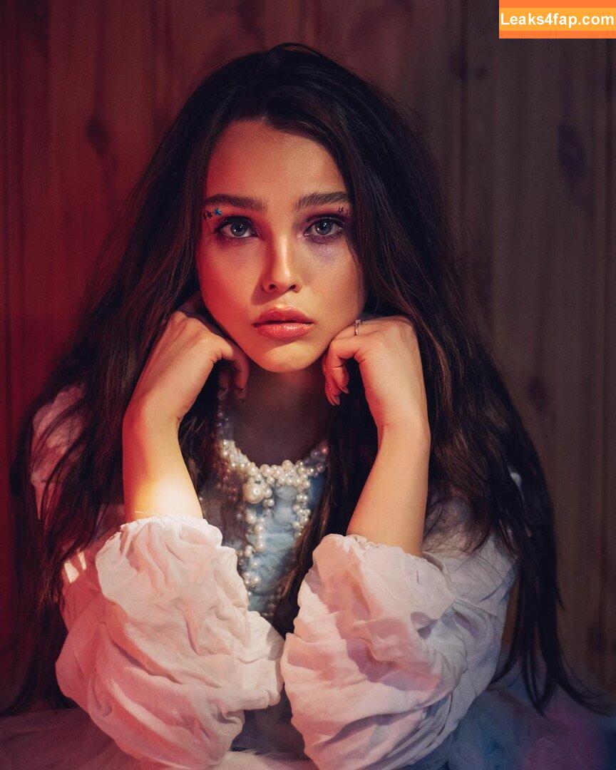 Kamochi ASMR / azvsa_ / kahleesiasmr / kamochiasmr leaked photo photo #0021