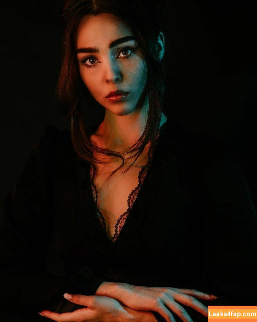 Kamochi ASMR / azvsa_ / kahleesiasmr / kamochiasmr leaked photo photo #0027