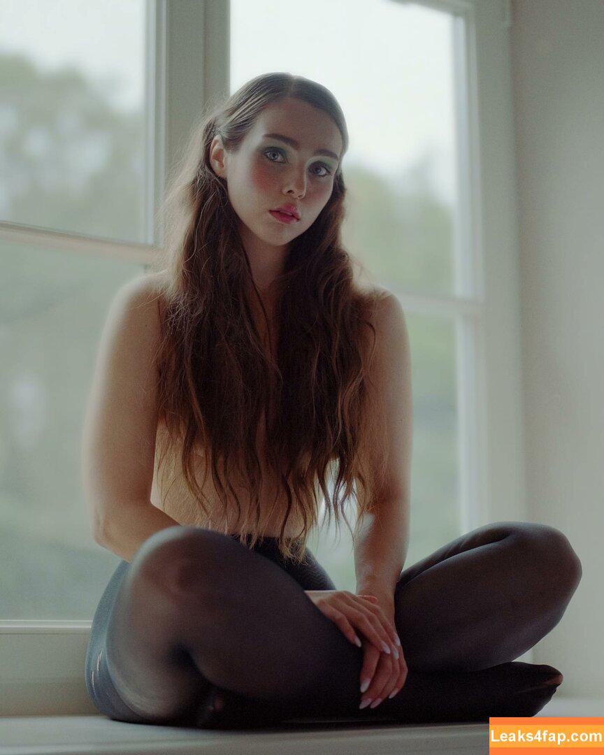 Kamochi ASMR / azvsa_ / kahleesiasmr / kamochiasmr leaked photo photo #0059