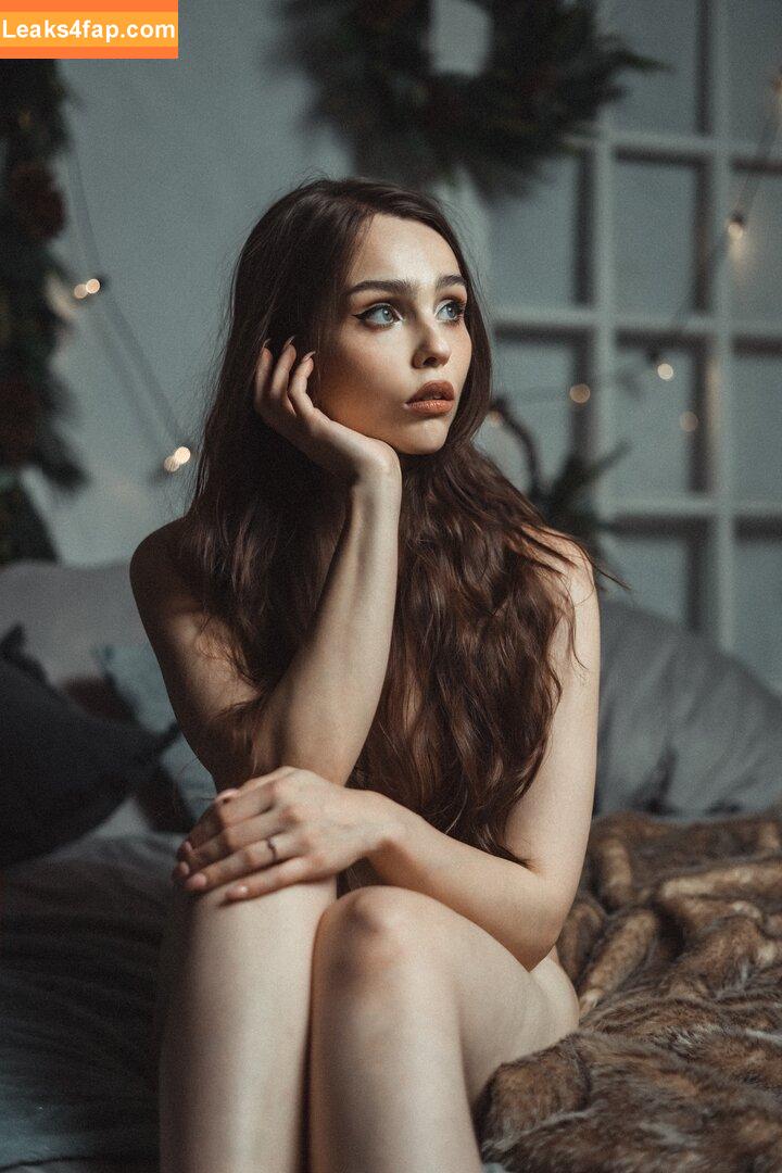 Kamochi ASMR / azvsa_ / kahleesiasmr / kamochiasmr leaked photo photo #0093