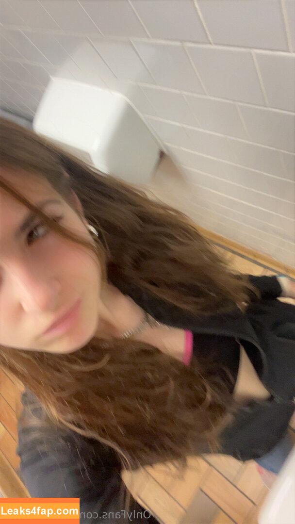 kamryngrace / kamryngrace__ leaked photo photo #0022