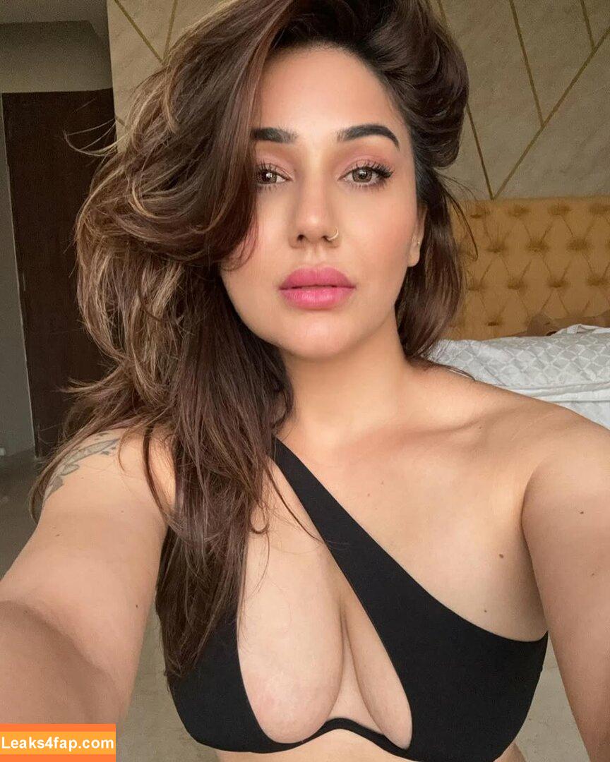 Kangna Sharma / kangnasharma16 leaked photo photo #0002